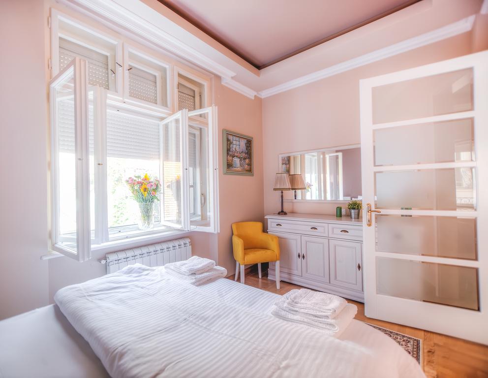 Crown Apartment - Your Royal Stay Belgrado Buitenkant foto