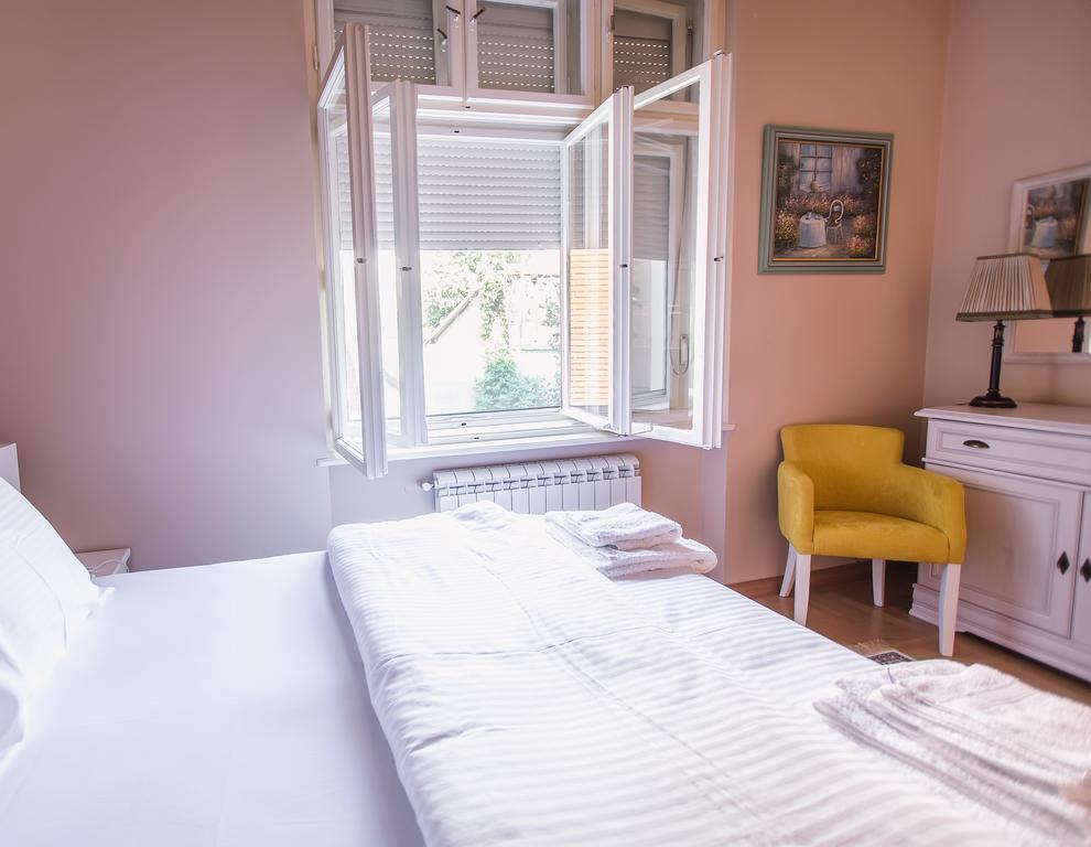 Crown Apartment - Your Royal Stay Belgrado Buitenkant foto