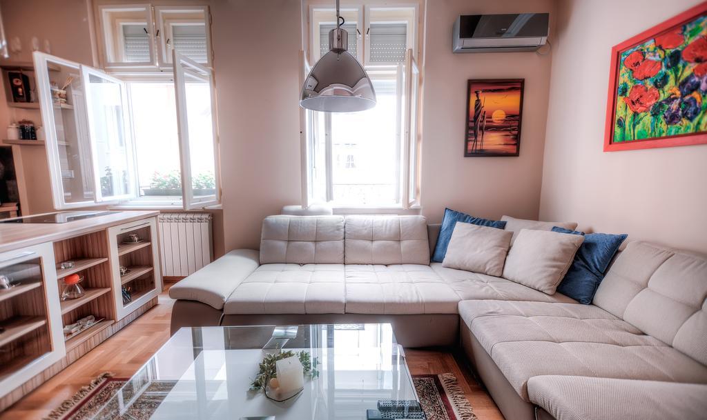 Crown Apartment - Your Royal Stay Belgrado Buitenkant foto