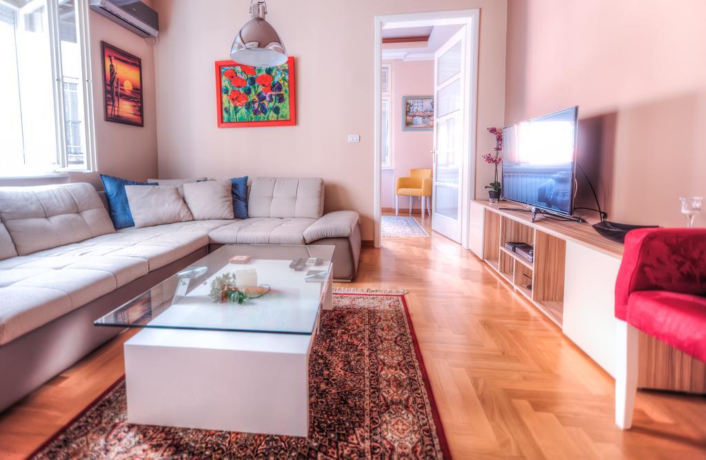 Crown Apartment - Your Royal Stay Belgrado Buitenkant foto