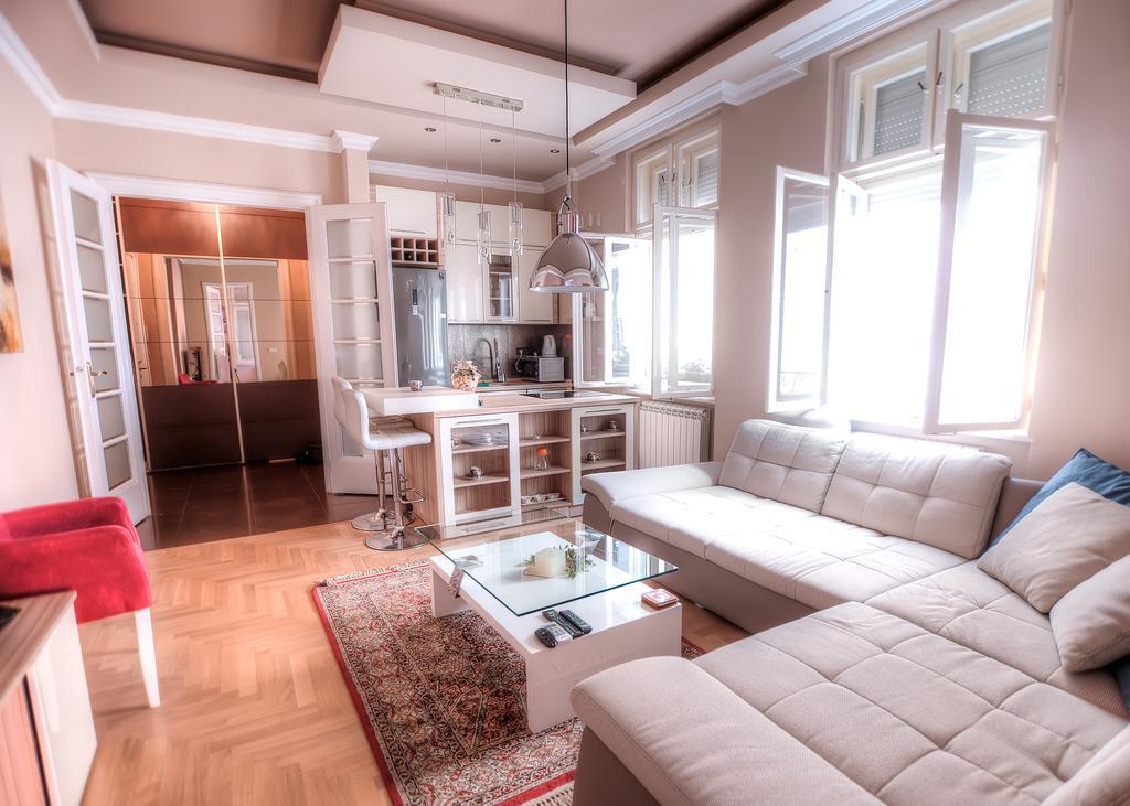 Crown Apartment - Your Royal Stay Belgrado Buitenkant foto
